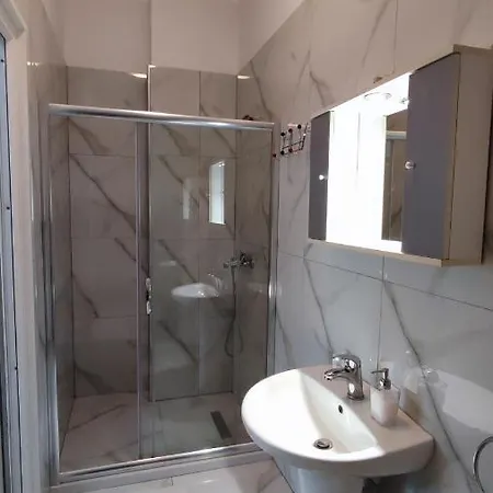 B&B Valona Albania Kamaxworld Wlora